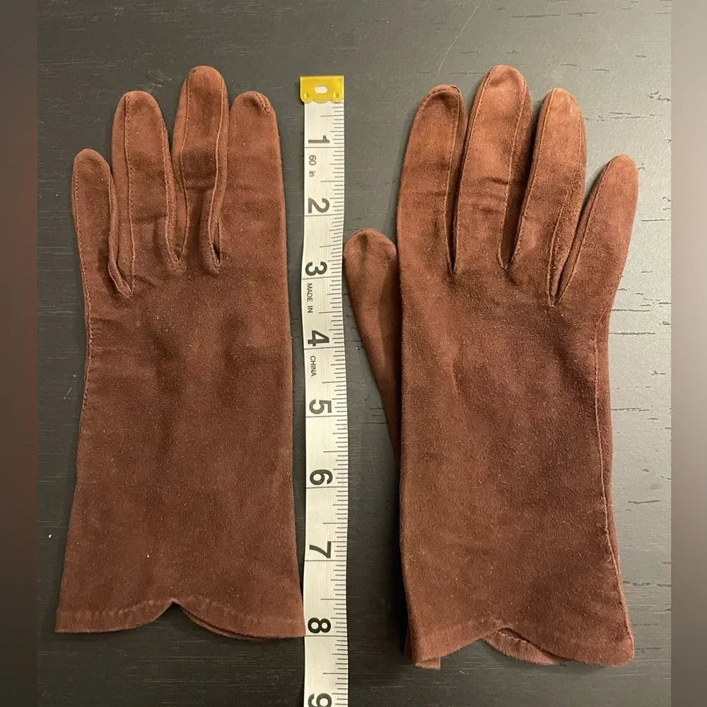 Vintage Brown Suede Gloves